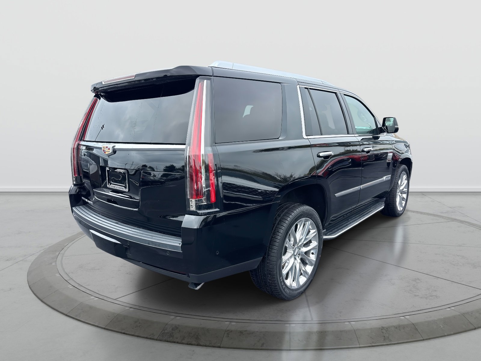 Used 2020 Cadillac Escalade Luxury image 6
