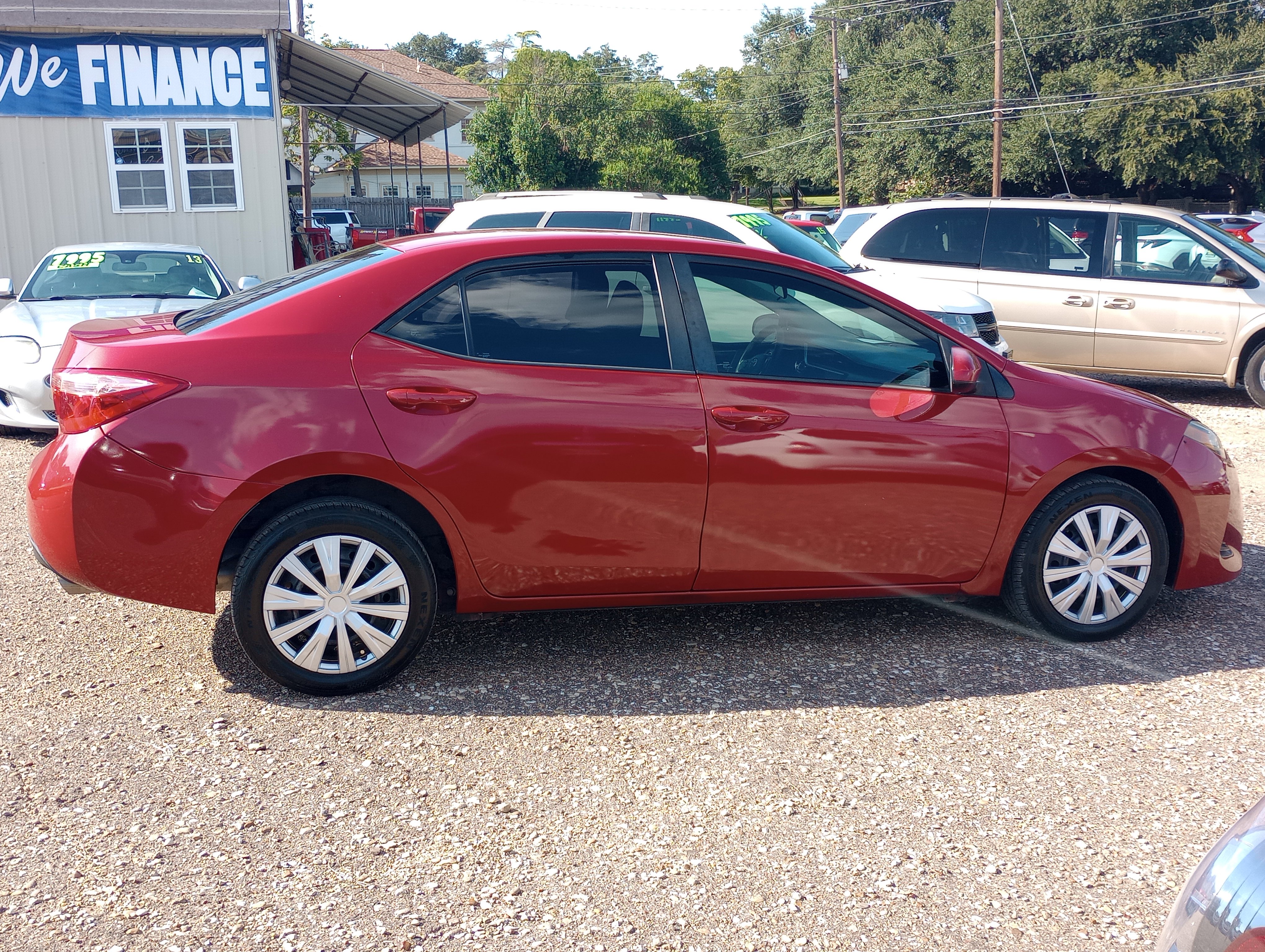 Used 2017 Toyota Corolla LE image 8