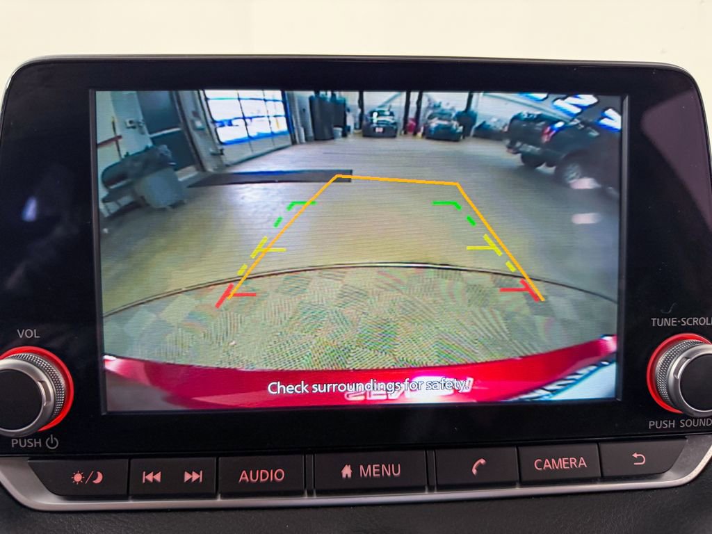 Certified 2022 Nissan Sentra SR image 19