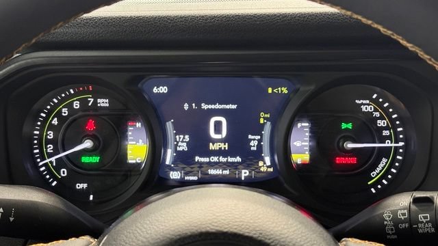 Used 2024 Jeep Wrangler Unlimited AWD/4WD image 33