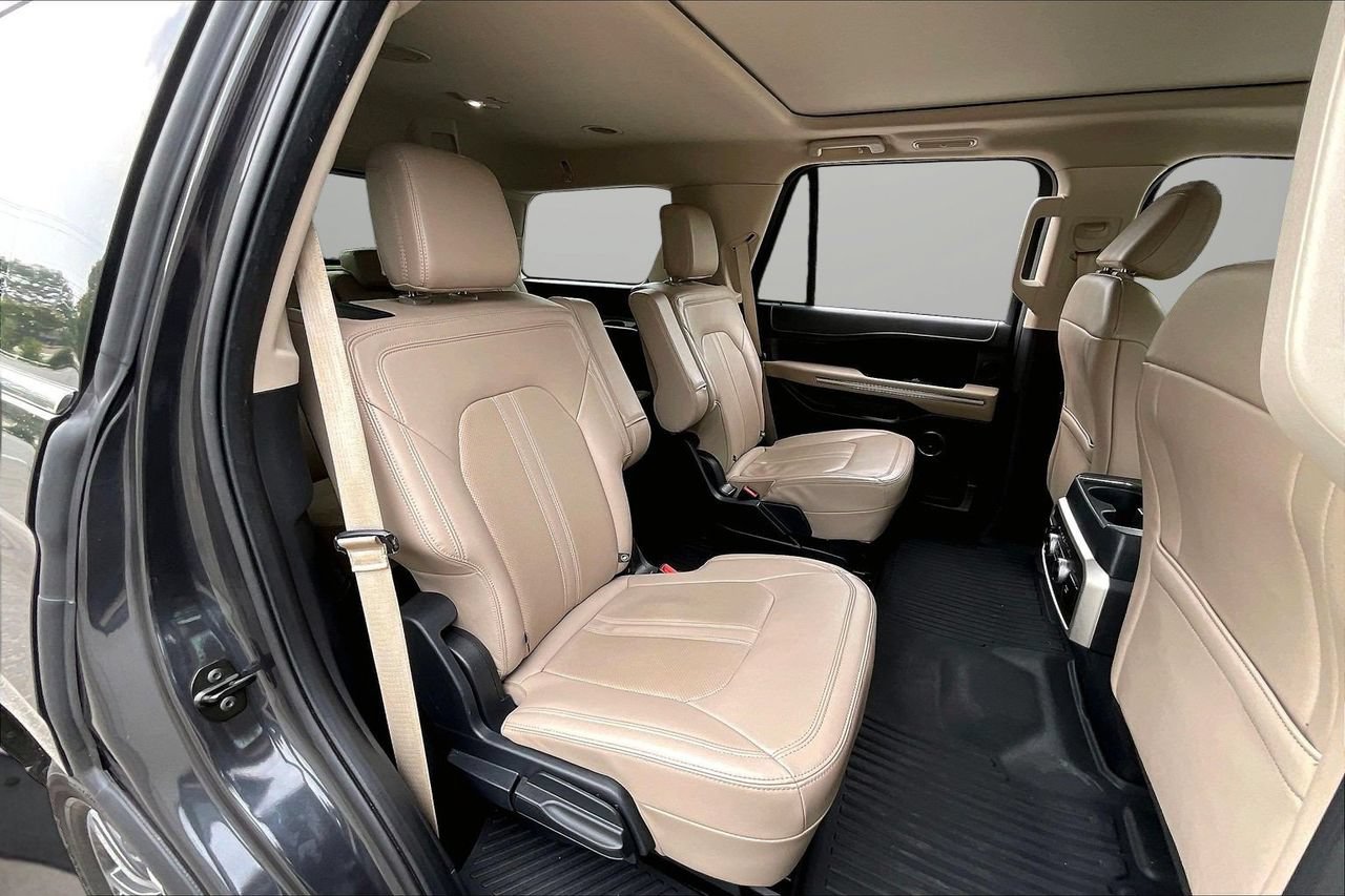 Used 2024 Ford Expedition Limited AWD/4WD image 25