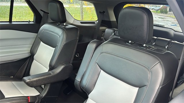 Used 2024 Ford Explorer XLT w/ Equipment Group 202A image 26