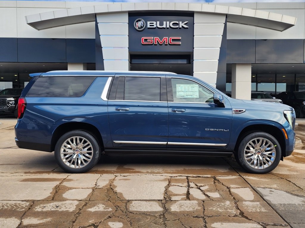 New 2026 GMC Yukon XL Denali w/ Sun & Power Step Package image 2