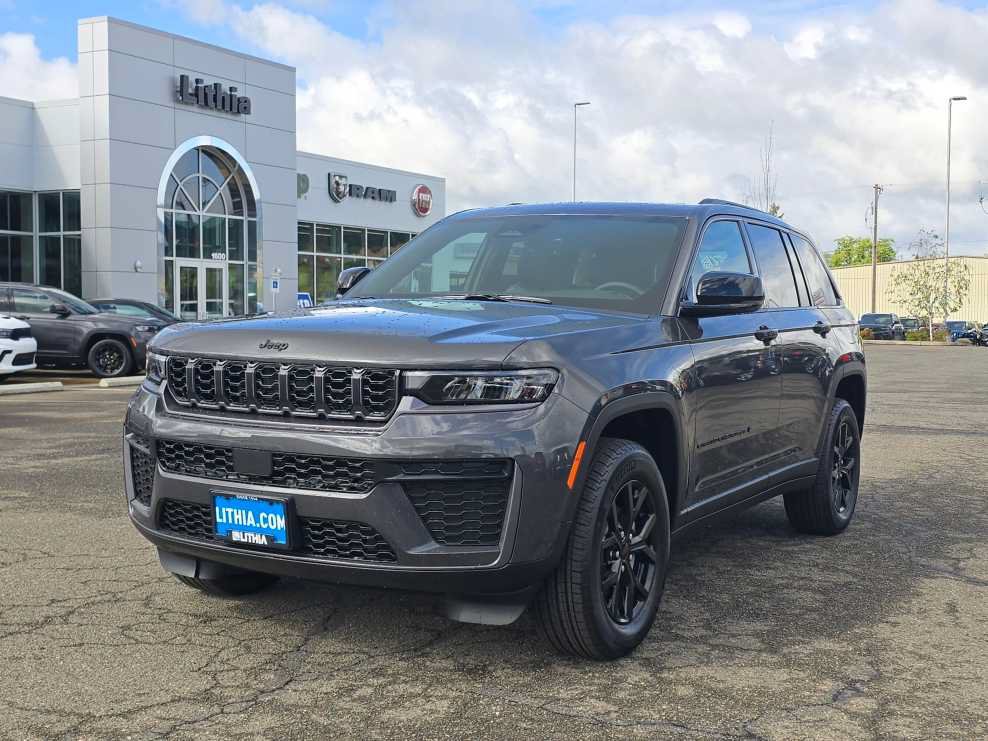 New 2026 Jeep Grand Cherokee Altitude