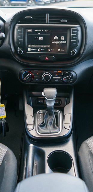 Used 2023 Kia Soul LX image 17