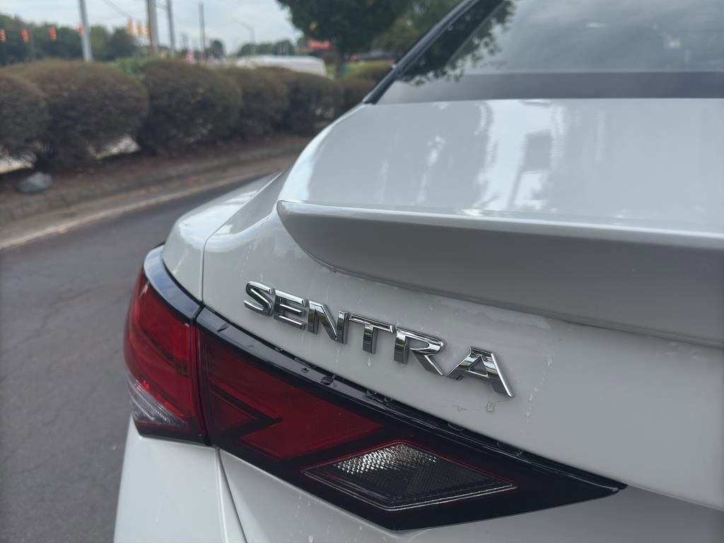 New 2025 Nissan Sentra SR image 14