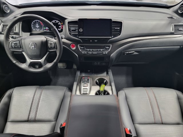 Used 2025 Honda Ridgeline TrailSport image 17