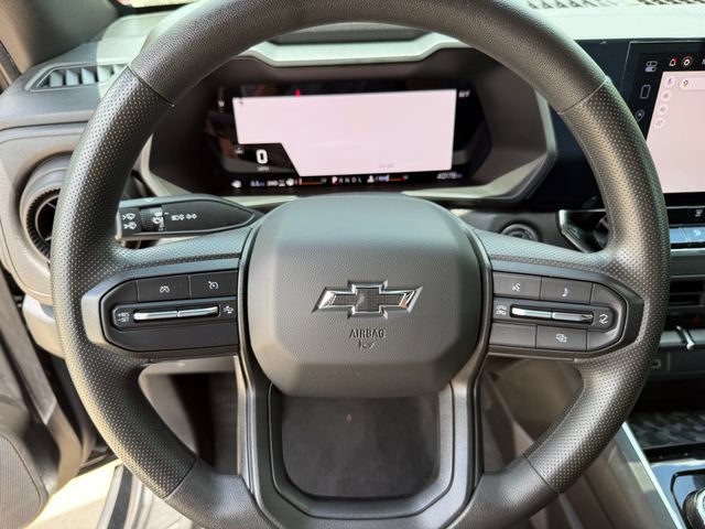 Used 2024 Chevrolet Colorado Trail Boss w/ Technology Package AWD/4WD image 11