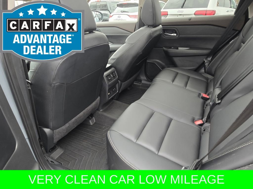 Used 2023 Nissan Rogue SL w/ SL Premium Package image 13