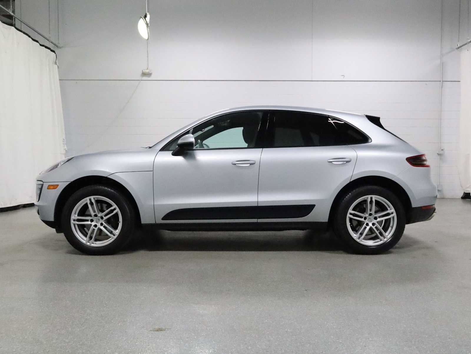 Used 2018 Porsche Macan AWD/4WD video 2