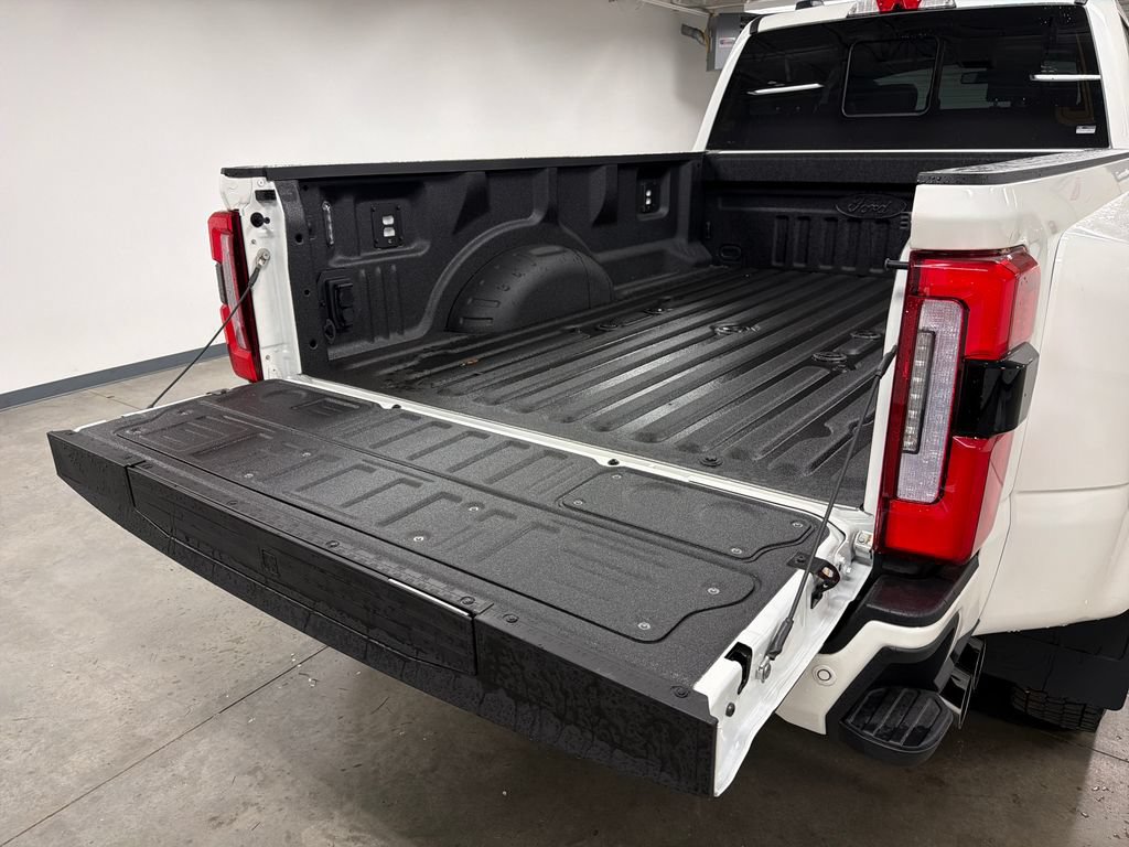 Used 2026 Ford F450 Platinum w/ Platinum Plus Package AWD/4WD image 19