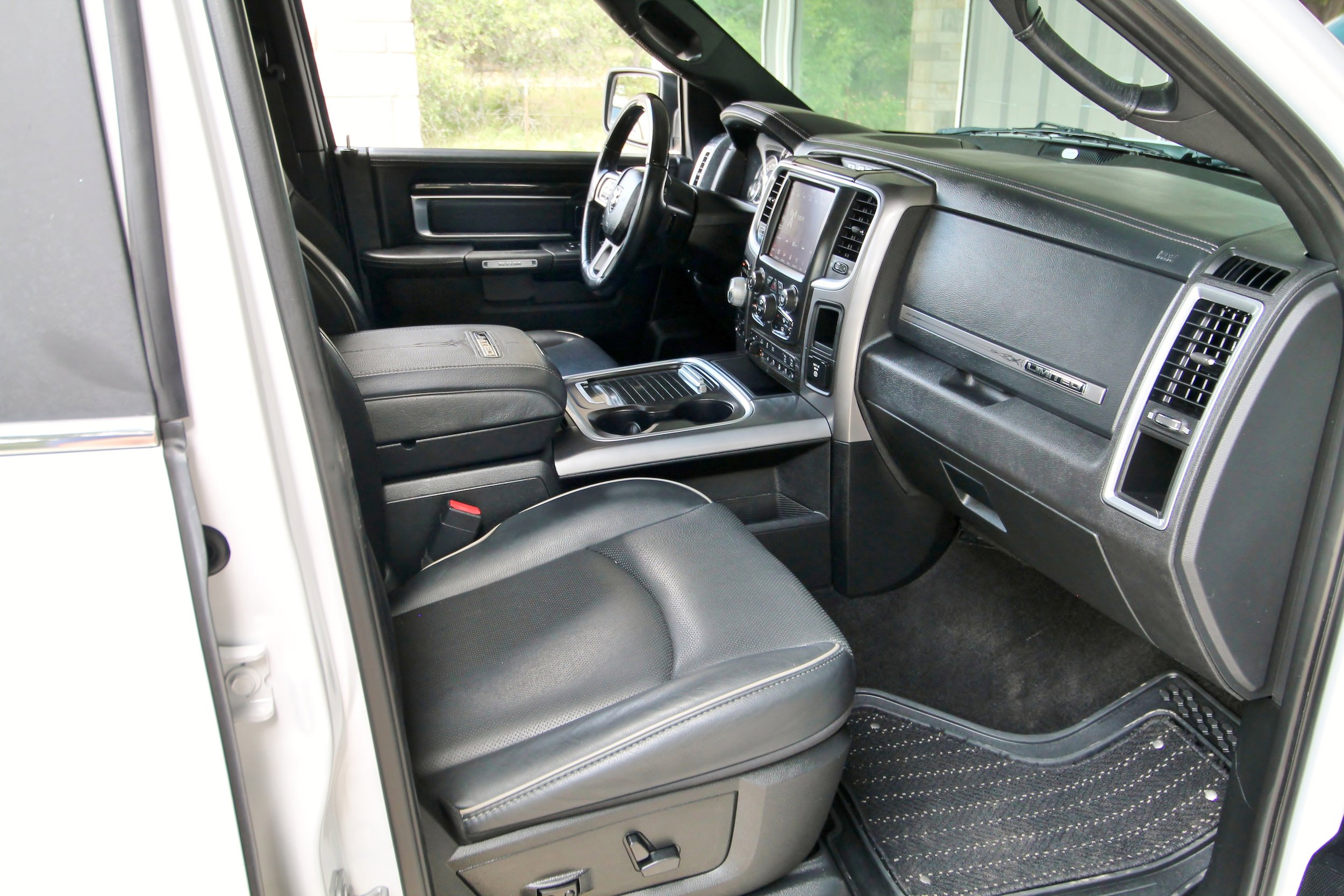 Used 2018 RAM 1500 Limited AWD/4WD image 37