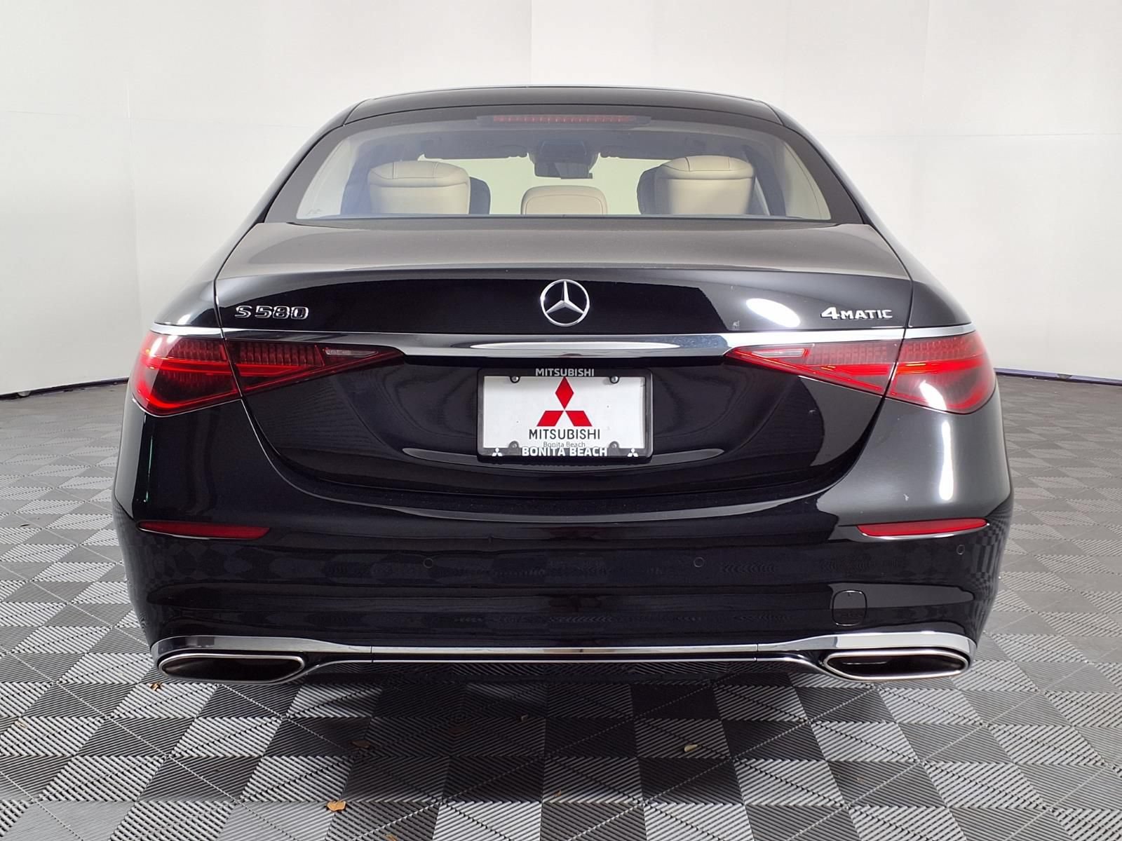 Used 2023 Mercedes-Benz S 580 4MATIC Sedan image 6