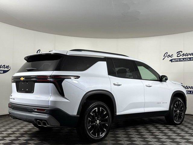New 2026 Chevrolet Traverse LT w/ Sun and Wheel Package image 8