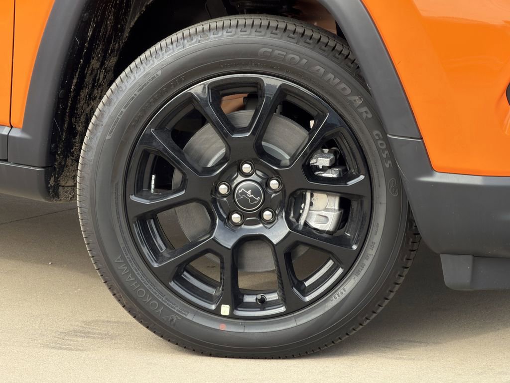 New 2026 Jeep Compass Latitude AWD/4WD image 8