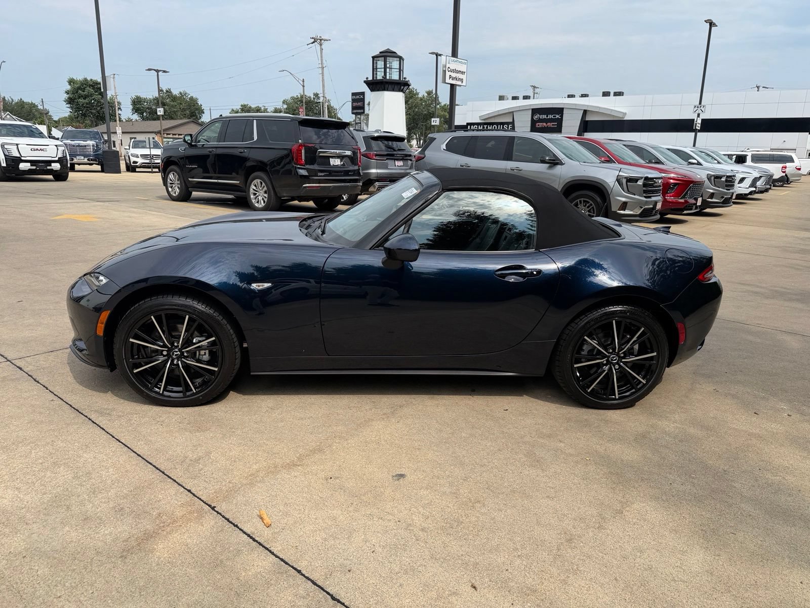Used 2025 MAZDA MX-5 Miata Grand Touring RWD image 7