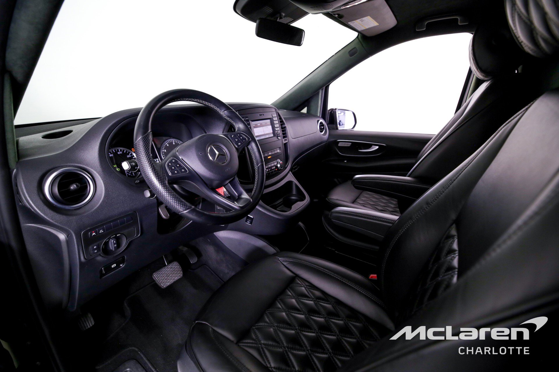 Used 2018 Mercedes-Benz Metris Passenger image 12