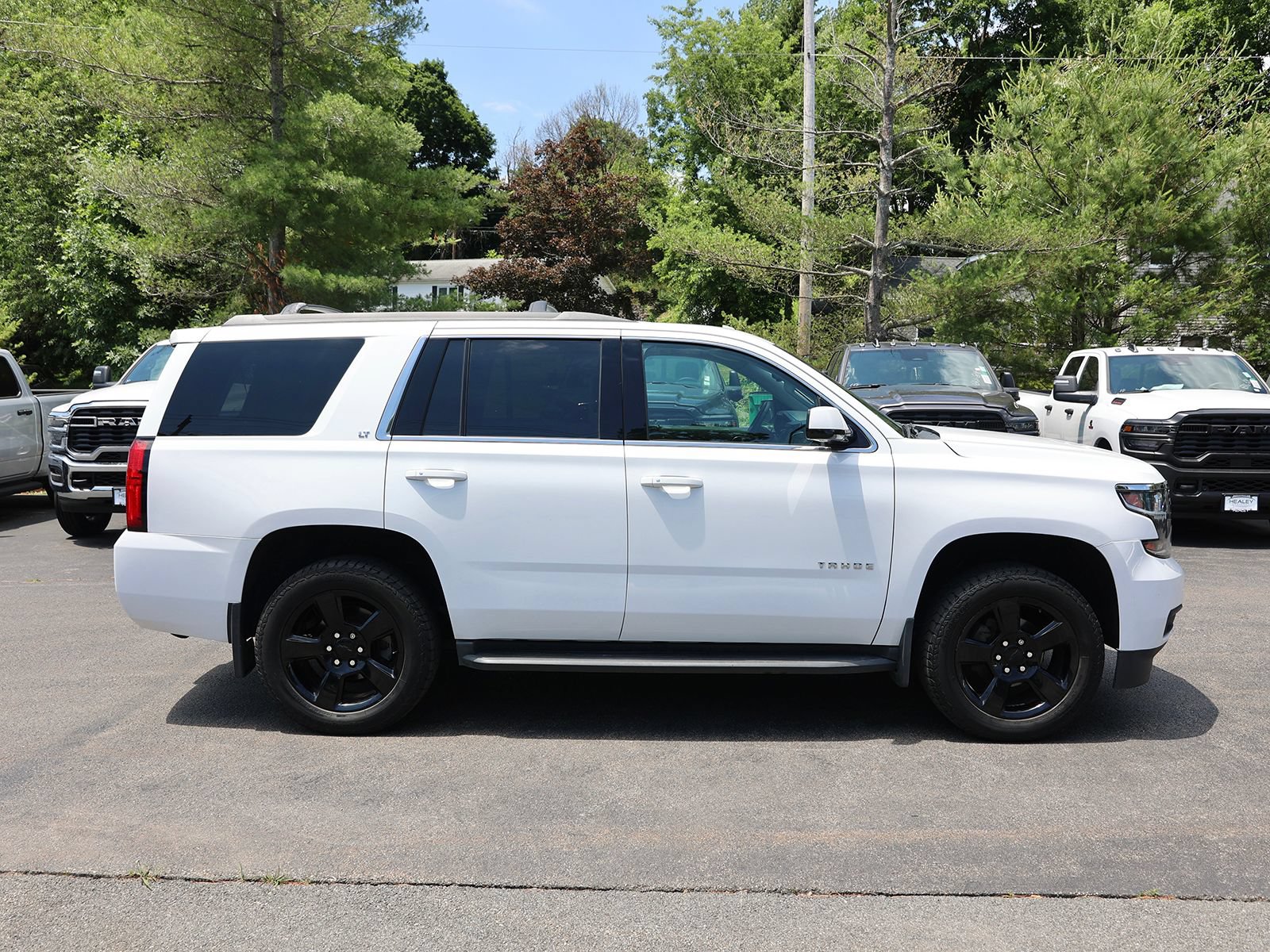 Used 2017 Chevrolet Tahoe LT AWD/4WD image 8