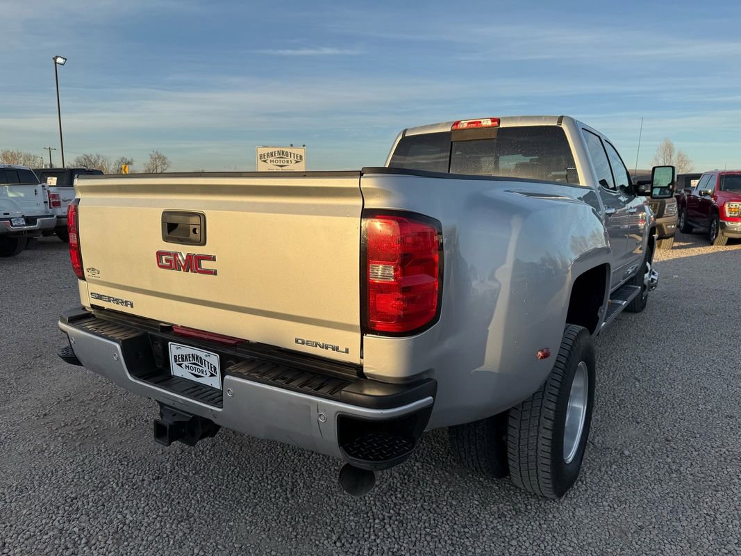 Used 2019 GMC Sierra 3500 Denali w/ Duramax Plus Package image 10