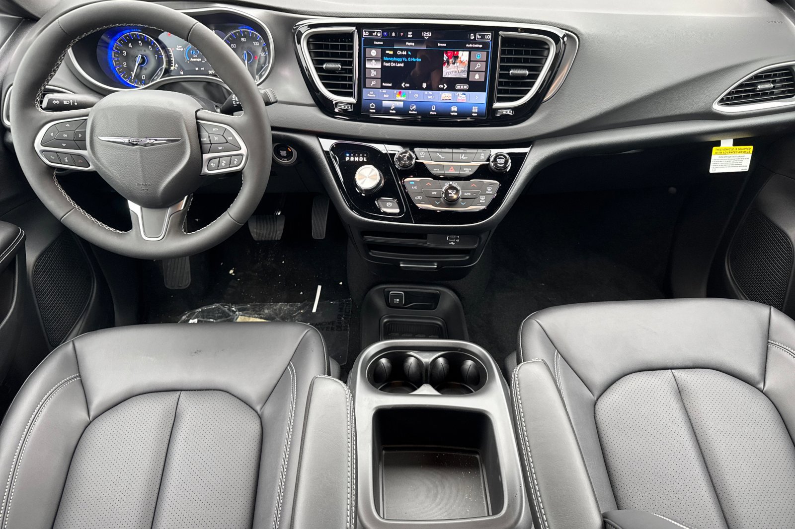 New 2026 Chrysler Voyager LX image 12