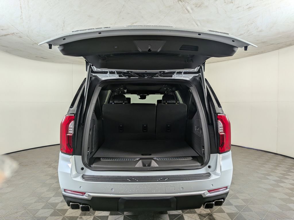 New 2026 GMC Yukon XL Denali w/ Denali Reserve Package image 11
