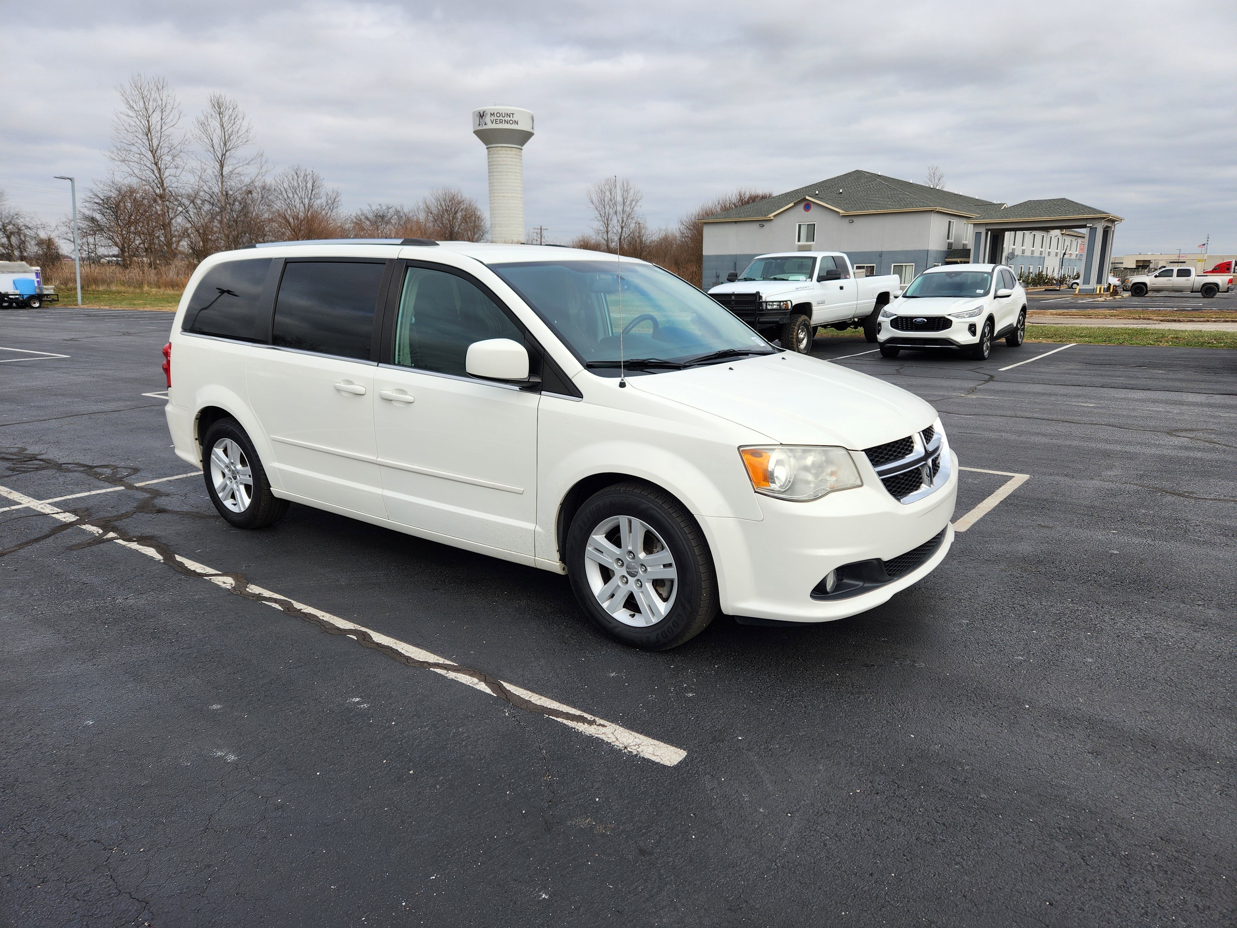 Used 2013 Dodge Grand Caravan Crew w/ Entertainment Group 1 image 9