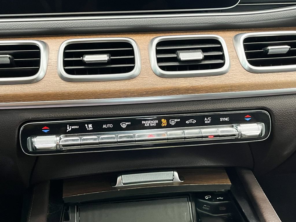 Used 2020 Mercedes-Benz GLE 450 4MATIC w/ Premium Package image 26