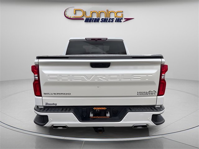 Used 2024 Chevrolet Silverado 1500 High Country image 3