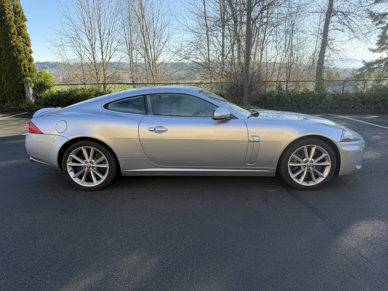 Used 2011 Jaguar XKR R image 4