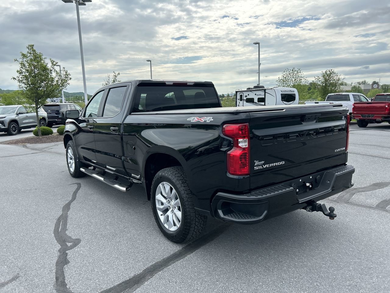 Used 2022 Chevrolet Silverado 1500 Custom AWD/4WD image 5