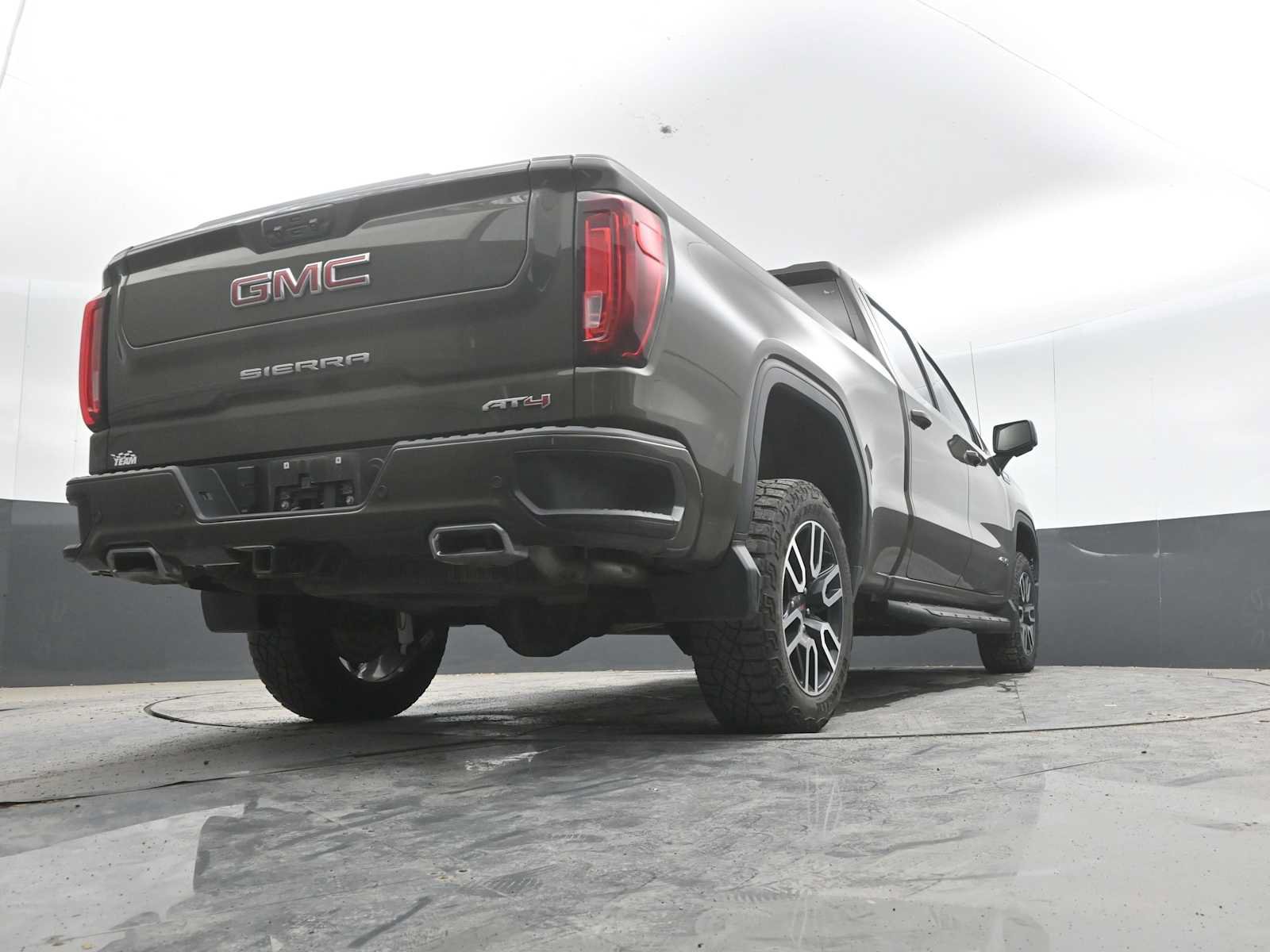 Used 2023 GMC Sierra 1500 AT4 w/ AT4 Premium Package AWD/4WD image 48