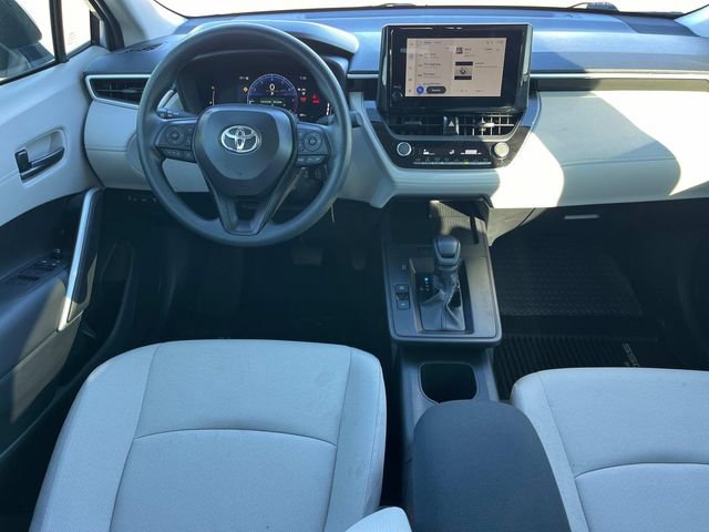 Used 2026 Toyota Corolla Cross L image 15