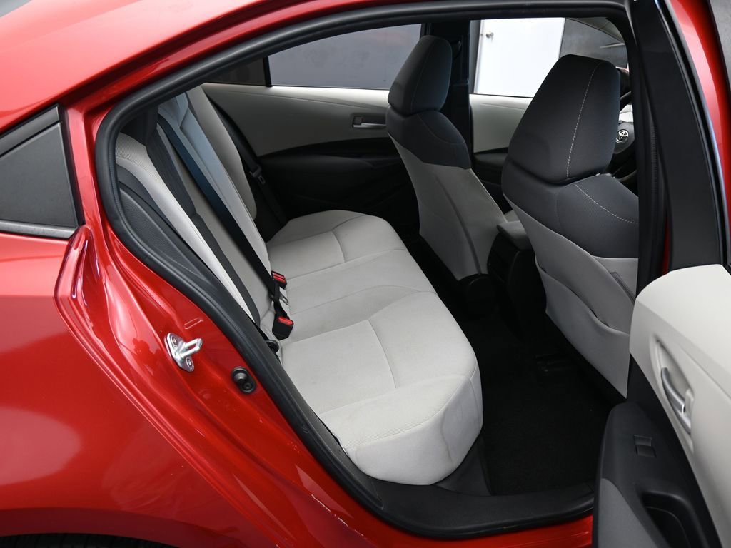 Used 2020 Toyota Corolla LE image 31