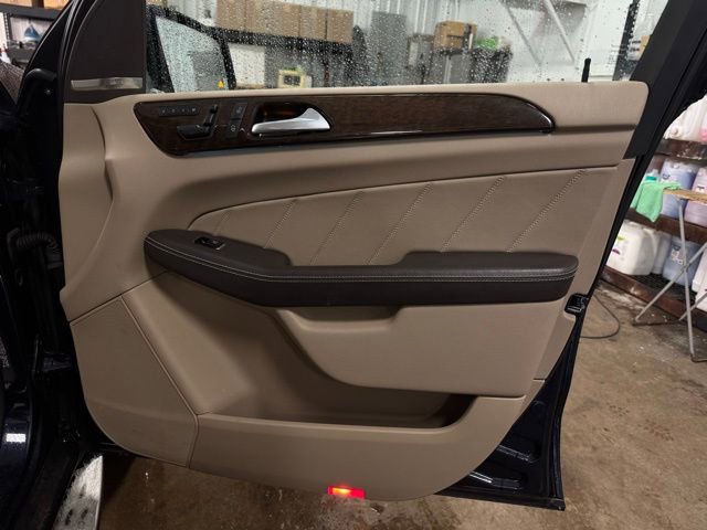 Used 2015 Mercedes-Benz GL 450 4MATIC image 15