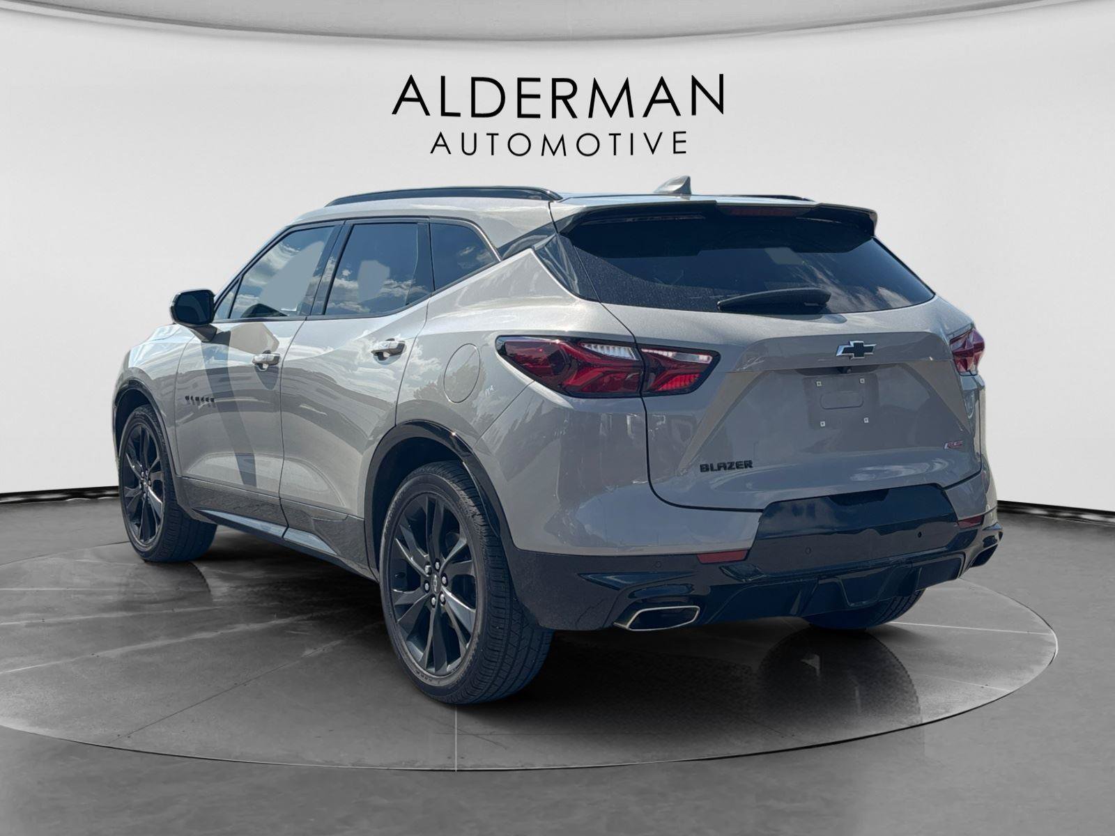 Used 2021 Chevrolet Blazer RS w/ Enhanced Convenience Package FWD image 3