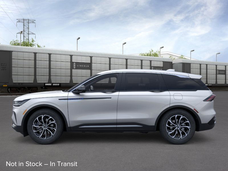 New 2026 Lincoln Nautilus Premier image 3