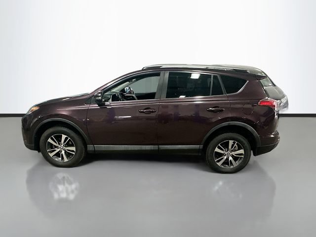 Used 2018 Toyota RAV4 XLE FWD image 9