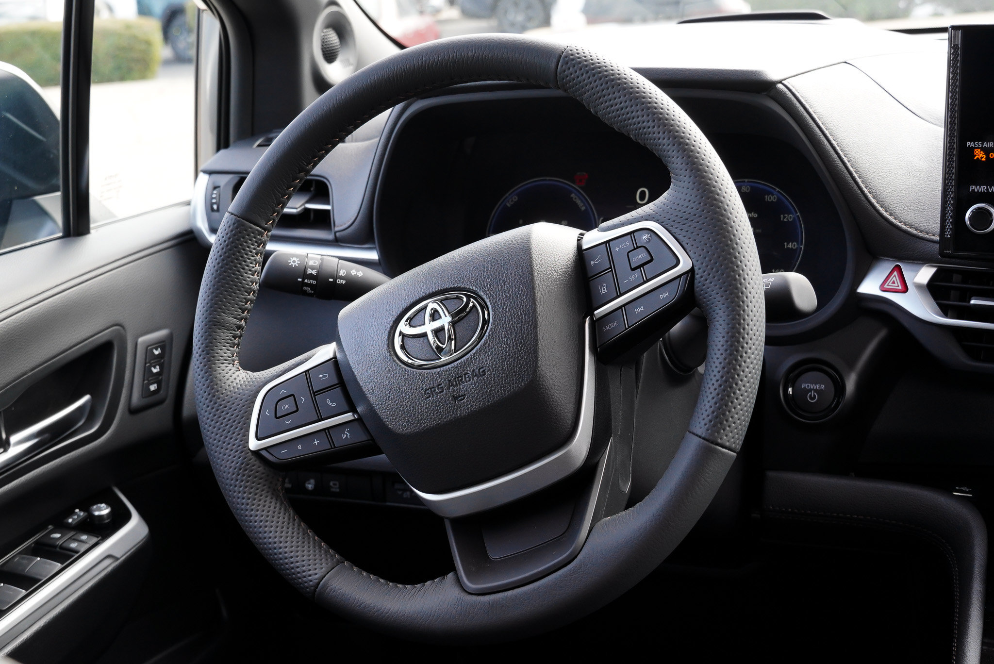 New 2026 Toyota Sienna Platinum AWD/4WD image 37