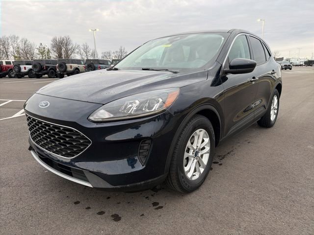 Used 2021 Ford Escape SE image 2