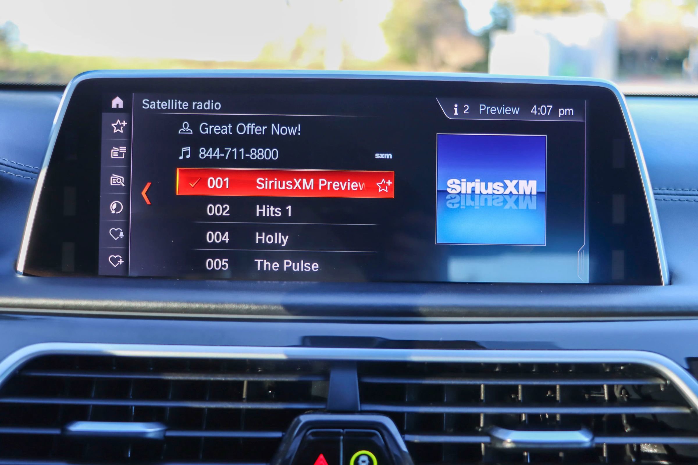 Used 2019 BMW 740i w/ Executive Package image 35