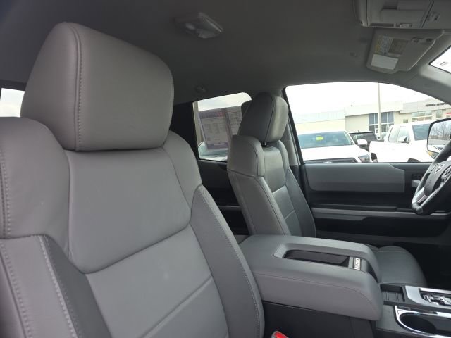 Used 2021 Toyota Tundra Limited w/ Limited Premium Package image 11