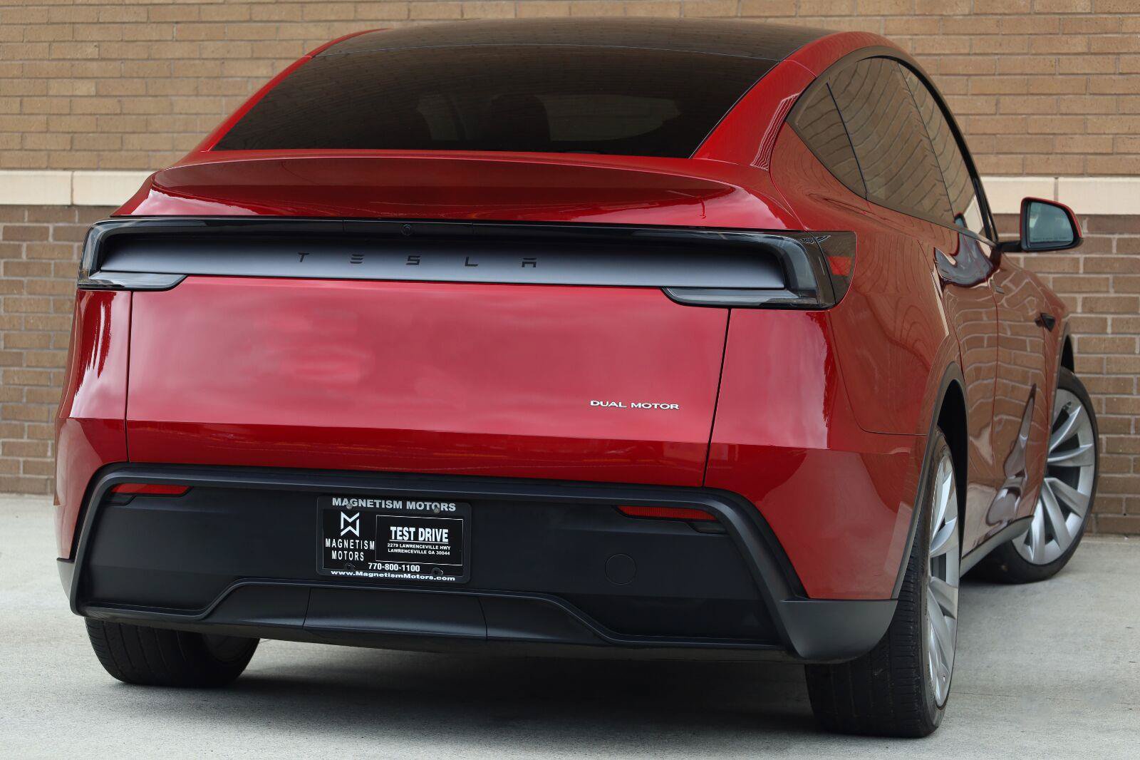 Used 2026 Tesla Model Y Long Range AWD/4WD image 11