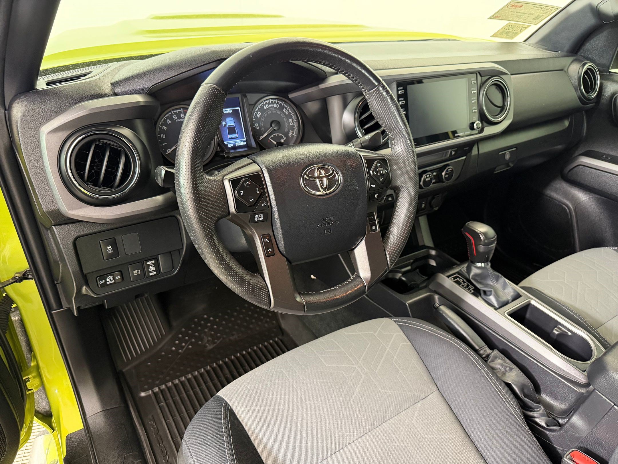 Used 2023 Toyota Tacoma TRD Sport w/ TRD Premium Sport Package AWD/4WD image 4