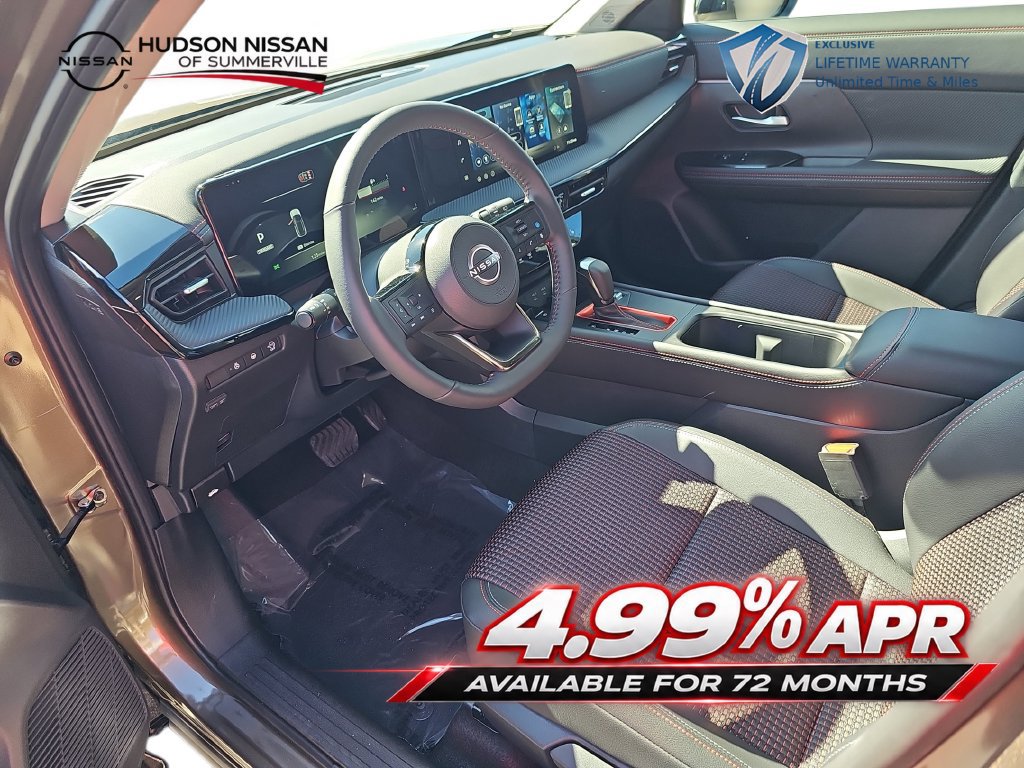 Used 2026 Nissan Kicks SR w/ SR Premium Package FWD image 17