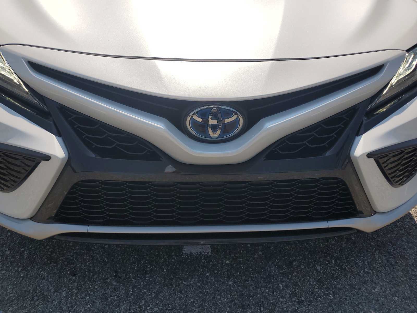 Used 2024 Toyota Camry XSE w/ Navigation Package FWD image 11
