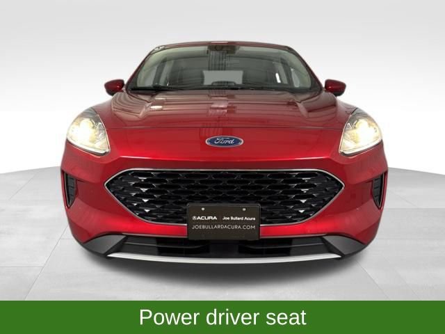 Used 2020 Ford Escape SE image 3