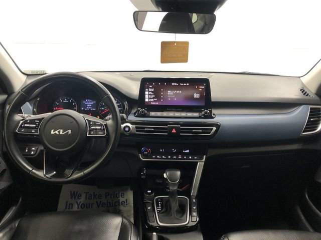 Used 2023 Kia Seltos S w/ Navigation Package image 13