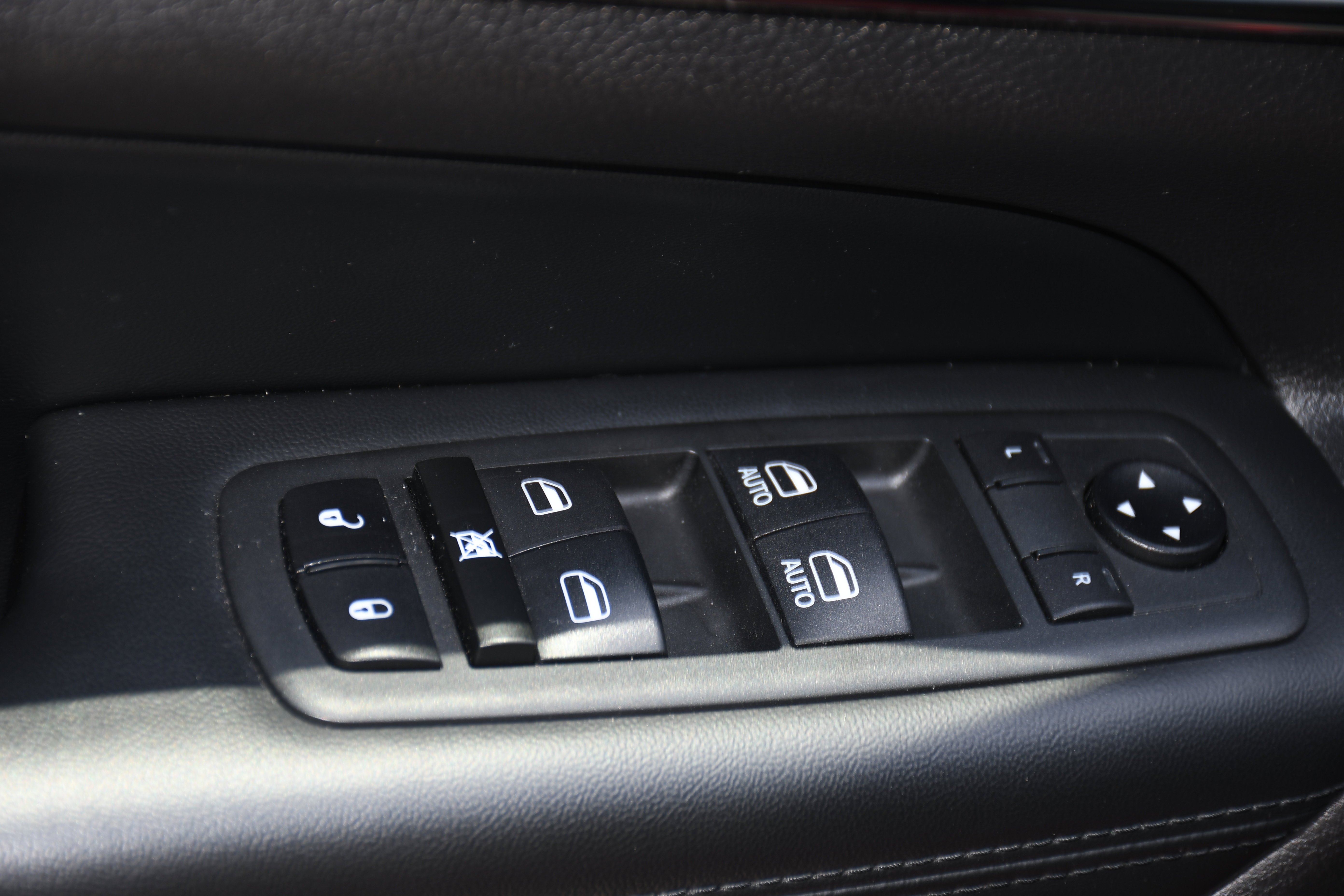 Used 2020 Jeep Grand Cherokee Limited X AWD/4WD image 11