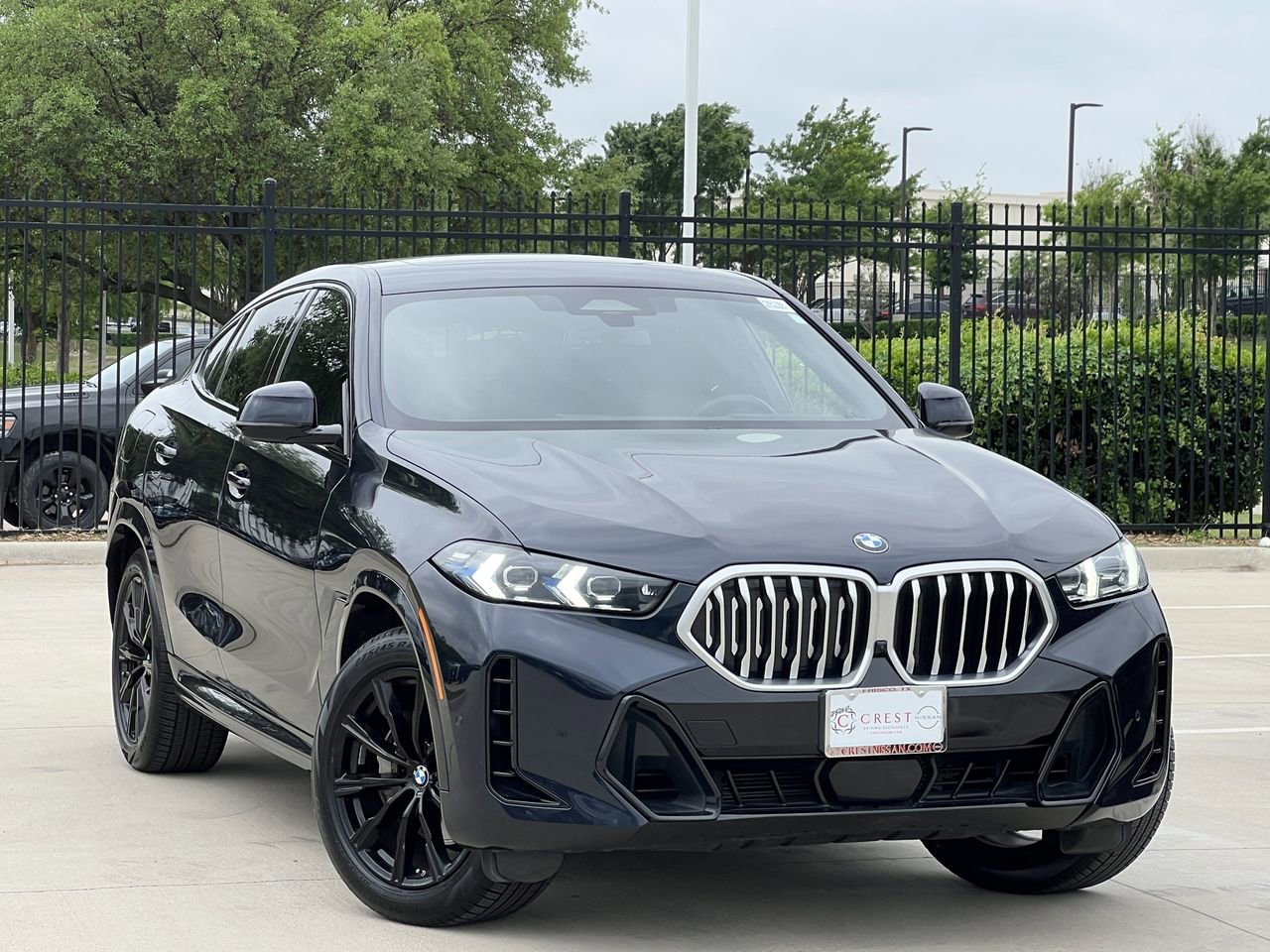 Used 2025 BMW X6 xDrive40i AWD/4WD image 2
