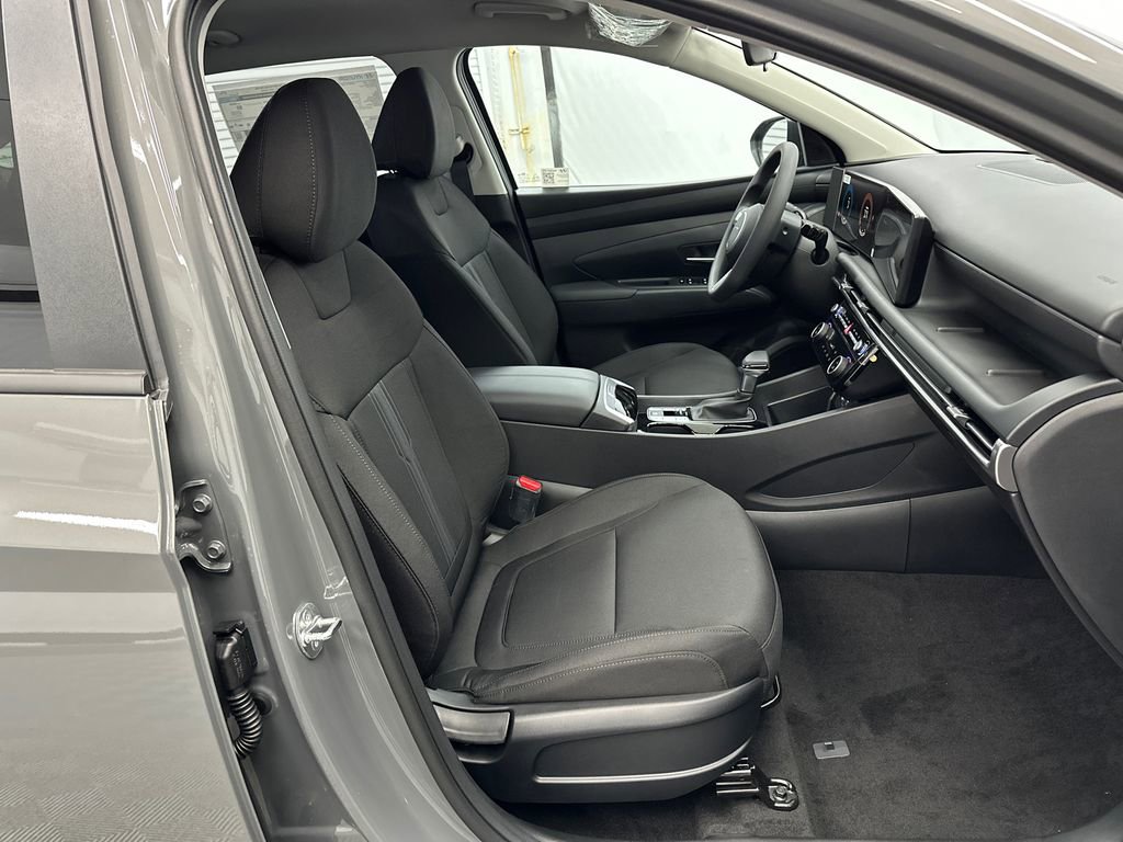 Used 2025 Hyundai Tucson SEL FWD image 13